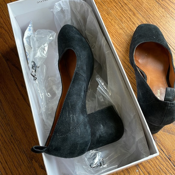 & Other Stories Black Dark Suede Shoes with Heels - Picture 4 of 12